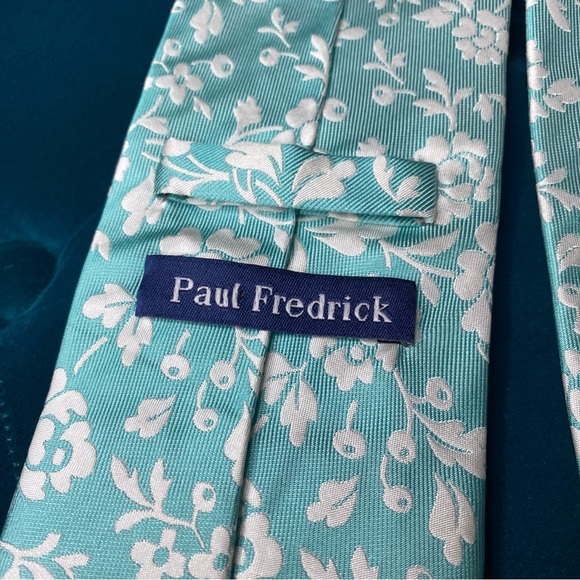 Paul Fredrick necktie 100% silk - Picture 5 of 11